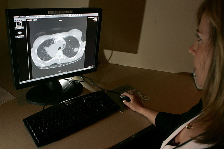 Despite Prevention Guidelines, Few Smokers Seek CT Scans To Check For Lung  Cancer | Kaiser Health News