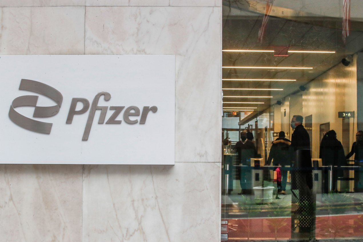 A photo shows the outside of Pfizer's New York headquarters.