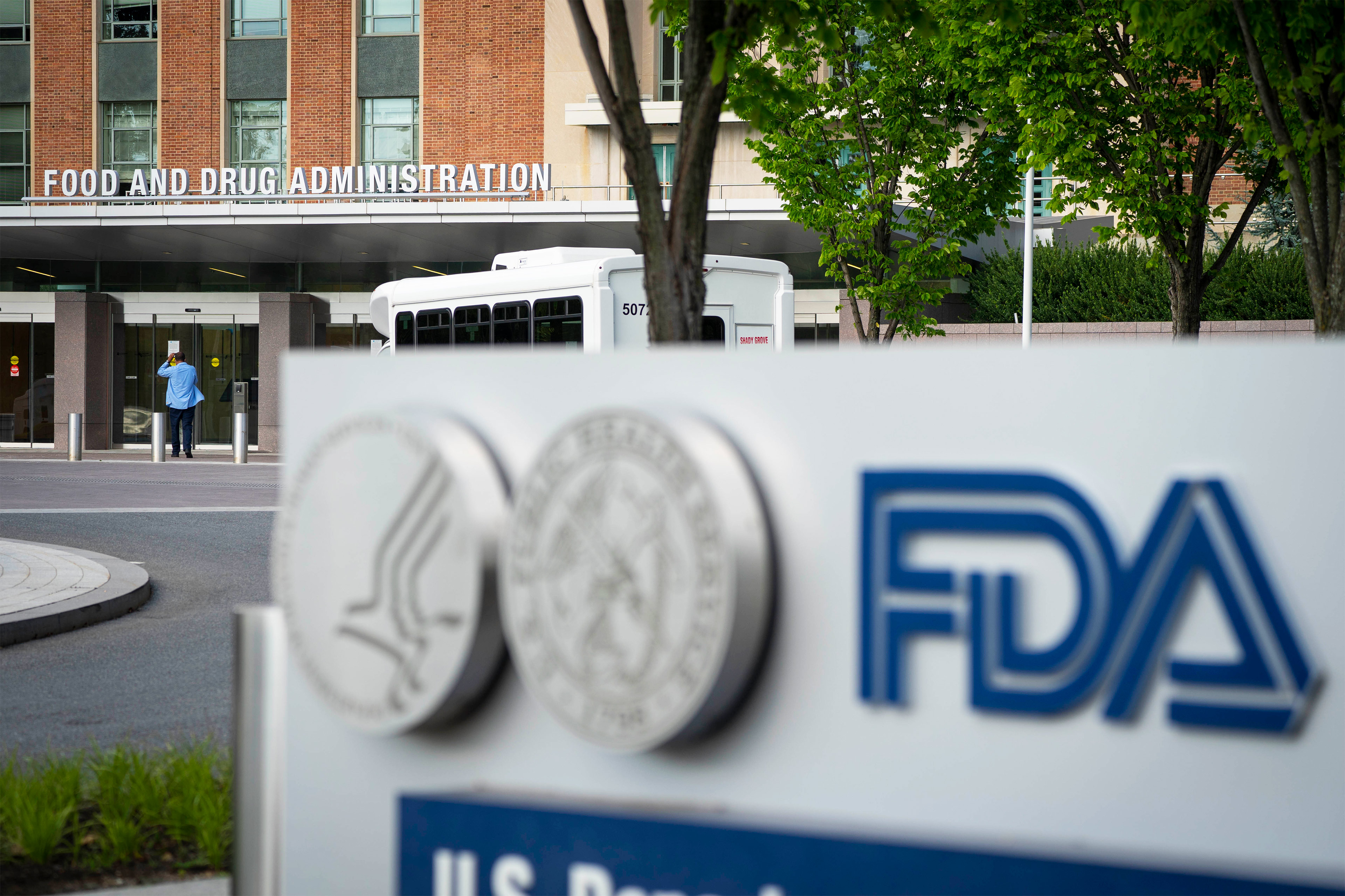 FDA Experts Are Still Puzzled Over Who Should Get Which Covid Shots and When